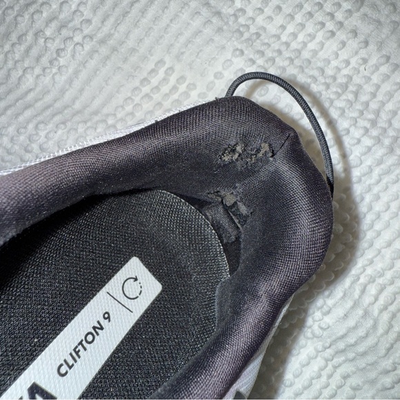 Hoka Rincon 3 Running Shoes Black White Lightweight Men’s 10.5 B - Picture 9 of 10